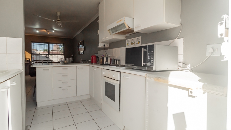 2 Bedroom Property for Sale in Glenwood Western Cape